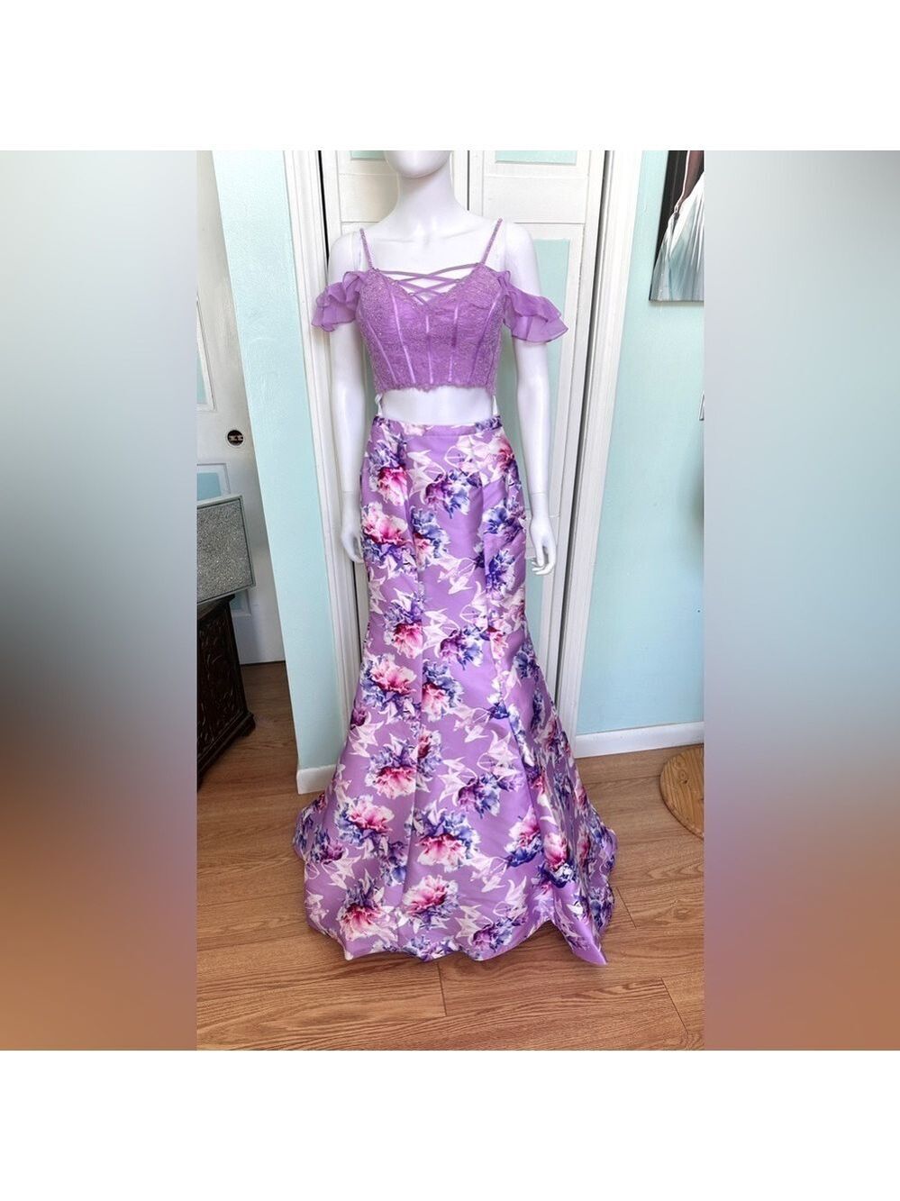 Size 00 Ellie Wilde EW118179 Two Piece Prom Dress Off shoulder lilac lavender